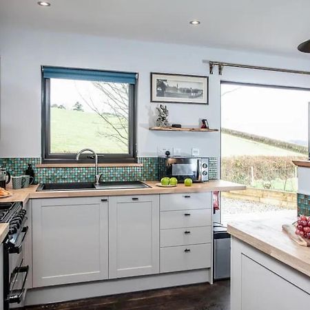 Stargazing Retreat Villa Merton  Eksteriør bilde